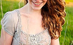 在房间打扑克又疼又叫哔哩哔哩